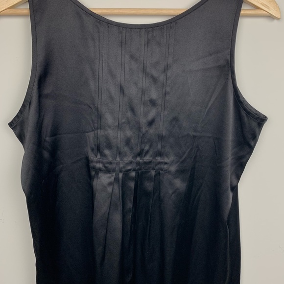 [SOLD] Eileen Fisher Sleeveless Pleated Silk Top - Picture 4 of 6